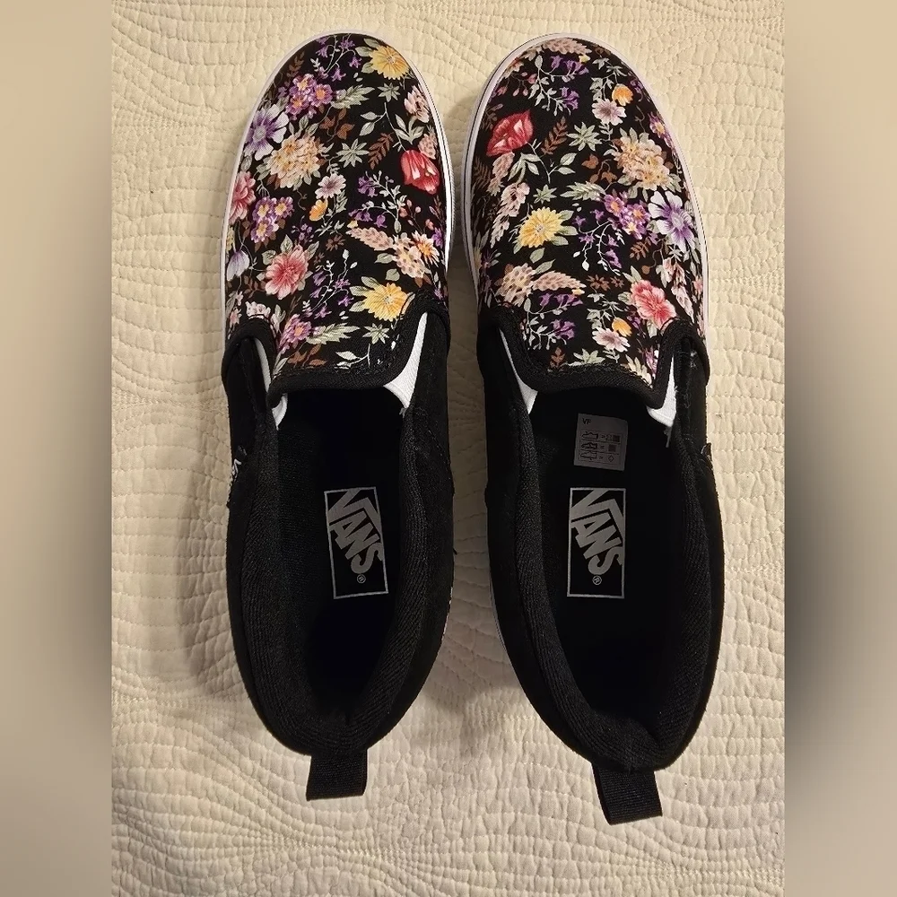 NIB Vans Asher Floral Slip On Sneaker Ladies 5.0, EU 34.5, Kids 3.4